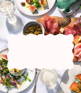 Insalata di misticanza, steccherini e mandorle